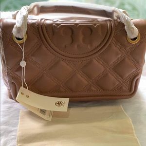 Tory burch flemming soft convertible shoulder bag